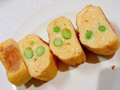 枝豆のバター炒めの卵焼き